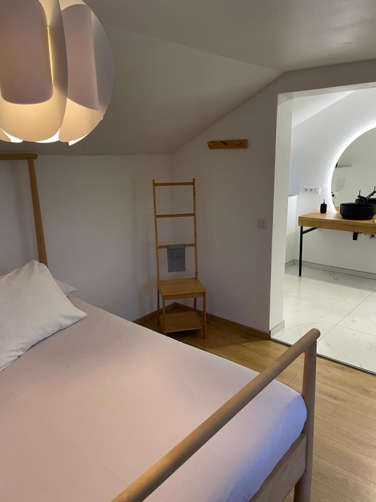 L'Entre-Temps Otel Xhendelesse Dış mekan fotoğraf